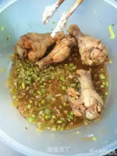 Make Precious chicken elbow step 0