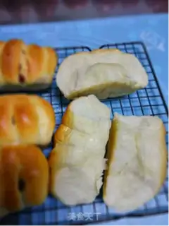 Make raisin rolls step 8