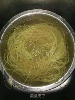 Make Cold noodles step 1