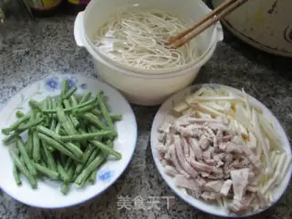 Make Pork with beans step 0