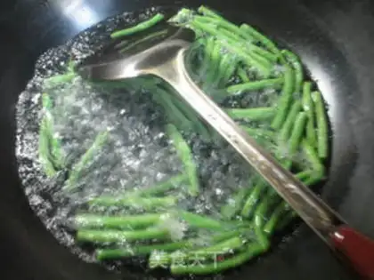 Make Pork with beans step 1