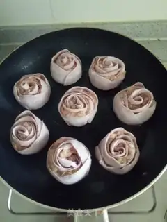 Make Potato roses holding eggs and dumplings step 15
