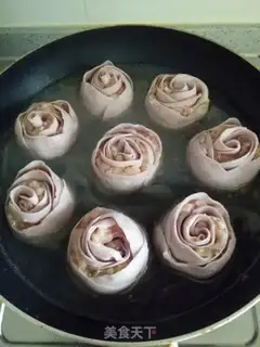 Make Potato roses holding eggs and dumplings step 16