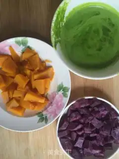 Make Three-coloured steam cake step 0