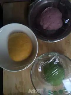 Make Three-coloured steam cake step 1