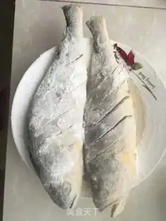 Make Tomato mackerel step 1