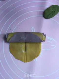 Make Three-coloured steam cake step 10