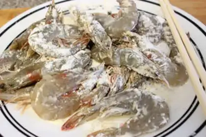 Make Shrimp with pepper salt sauce step 6