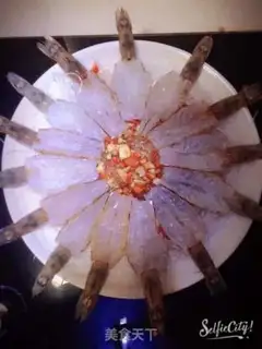 Make A garlic fan with a shrimp back step 7