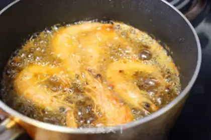 Make Shrimp with pepper salt sauce step 8