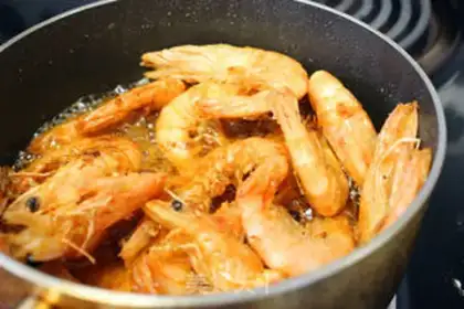 Make Shrimp with pepper salt sauce step 9