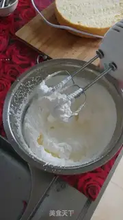 Make Eight inches of cream cake step 2