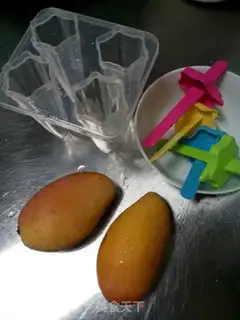 Make Yogurt mango popsicle step 0