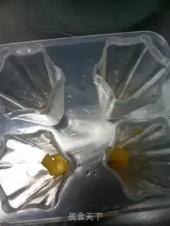Make Yogurt mango popsicle step 5
