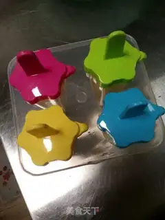 Make Yogurt mango popsicle step 7