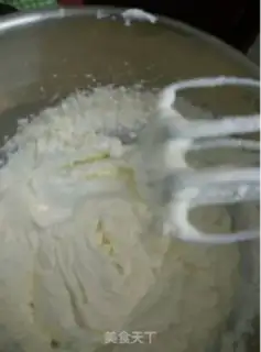 Make Ten inches of fruit twirling cake step 6