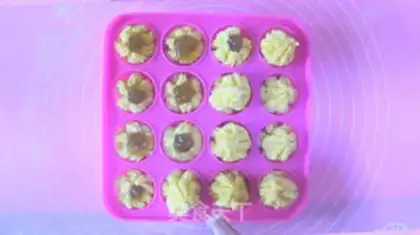 Make Chocolate sauce cookies step 13