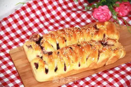 Make Blueberry ladle bread step 5