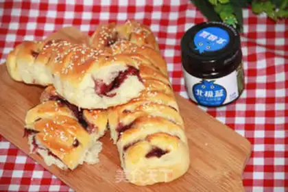 Make Blueberry ladle bread step 7