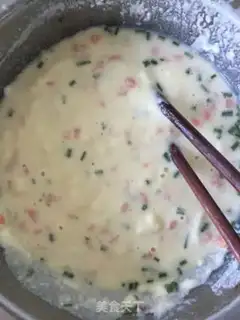 Make Onion ham eggcake step 4