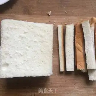 Make Egg cheese sandwich step 1