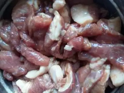 Make Chili fried meat step 0