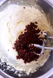 Make Yogurt cranberry margarita step 3