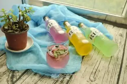 Make Blueberry ice cocktails step 2