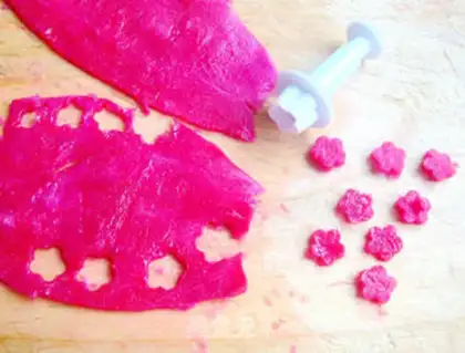 Make Cherry ice powder step 3