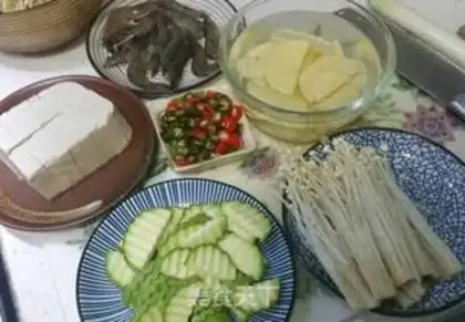 Make Korean seafood soup step 3
