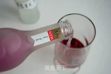 Make Doubleberry cocktails step 1