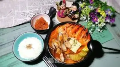 Make Korean seafood soup step 16