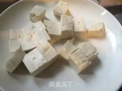 Make Red burning fish head tofu step 1