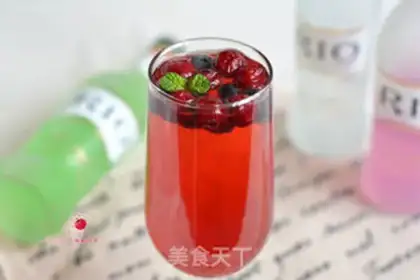Make Doubleberry cocktails step 5