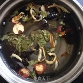 Make Sour plum soup step 1