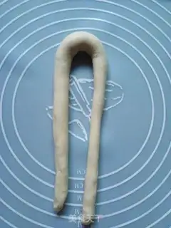 Make Rabbit bread step 9