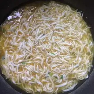 Make Silverfish fried eggs step 3