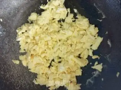 Make Tomato egg noodles step 2