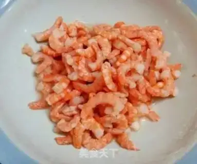 Make The broccoli rolls the shrimp step 0