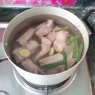 Make Sour sauerkraut ribs step 2