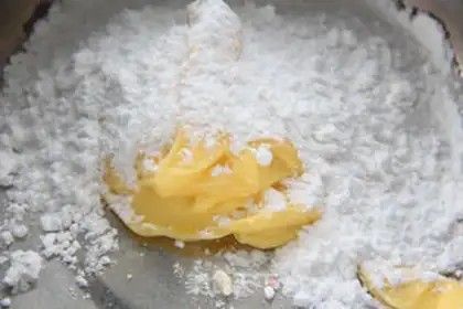 Make Watermelon cookies step 1