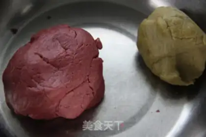 Make Watermelon cookies step 4