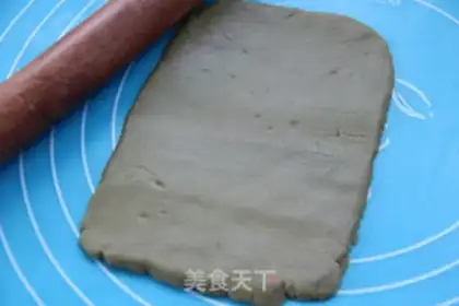 Make Watermelon cookies step 5