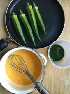 Make Autumn double-coloured egg fever step 0