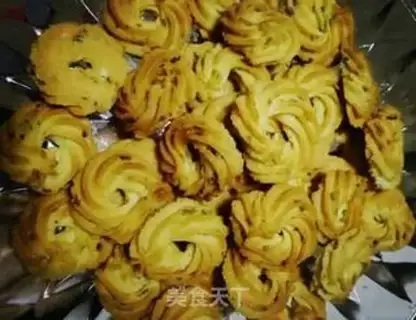 Make Onion cookies step 8