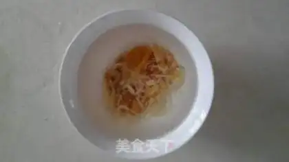 Make Seafood boiled dry silk step 1