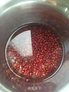 Make Milk red bean popsicles step 0