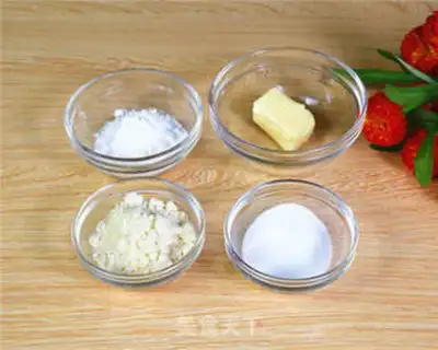 Make The soufflé toast thing step 1