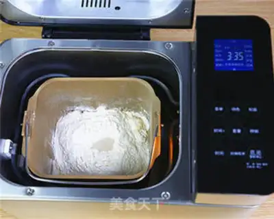 Make The soufflé toast thing step 3