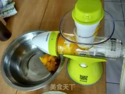 Make Pumpkin buns step 1